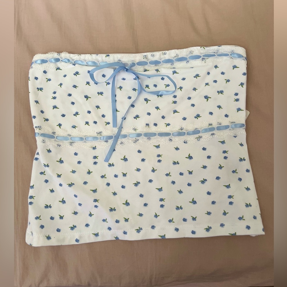Floral Blue and White Ribbon Tube Top